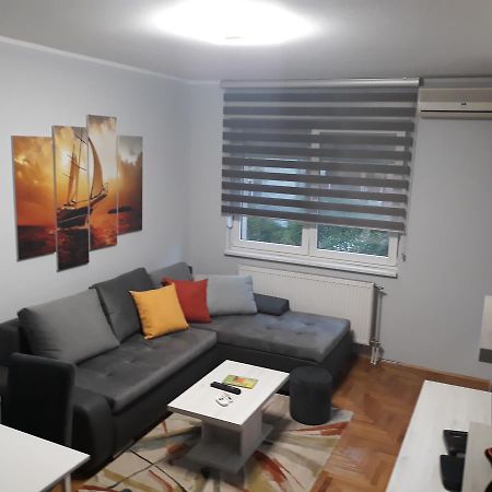 Apartment Azzuro 2 Novi Sad Eksteriør billede